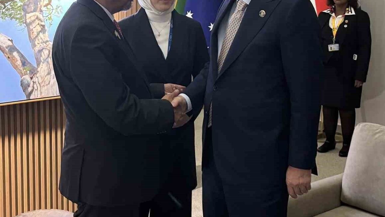 Erdoğan, DSÖ Genel Direktörü Tedros’u Johannesburg’ta Kabul Etti