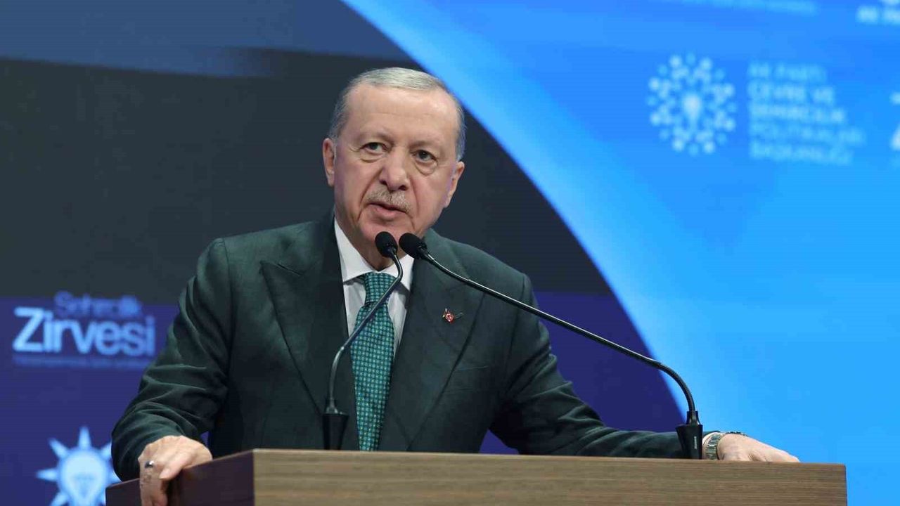 Erdoğan: "Rabbim Şehitlerimize rahmet eylesin" — Şehircilik Zirvesi'nde Kentsel Vizyon ve C-130 Kazası