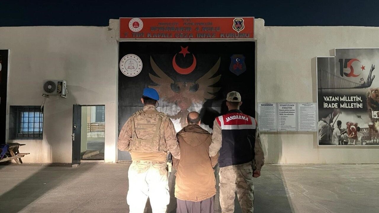 Ergani'de 25 Yıl Kesinleşmiş Hapis Cezasıyla Aranan Z.Y. Yakalandı