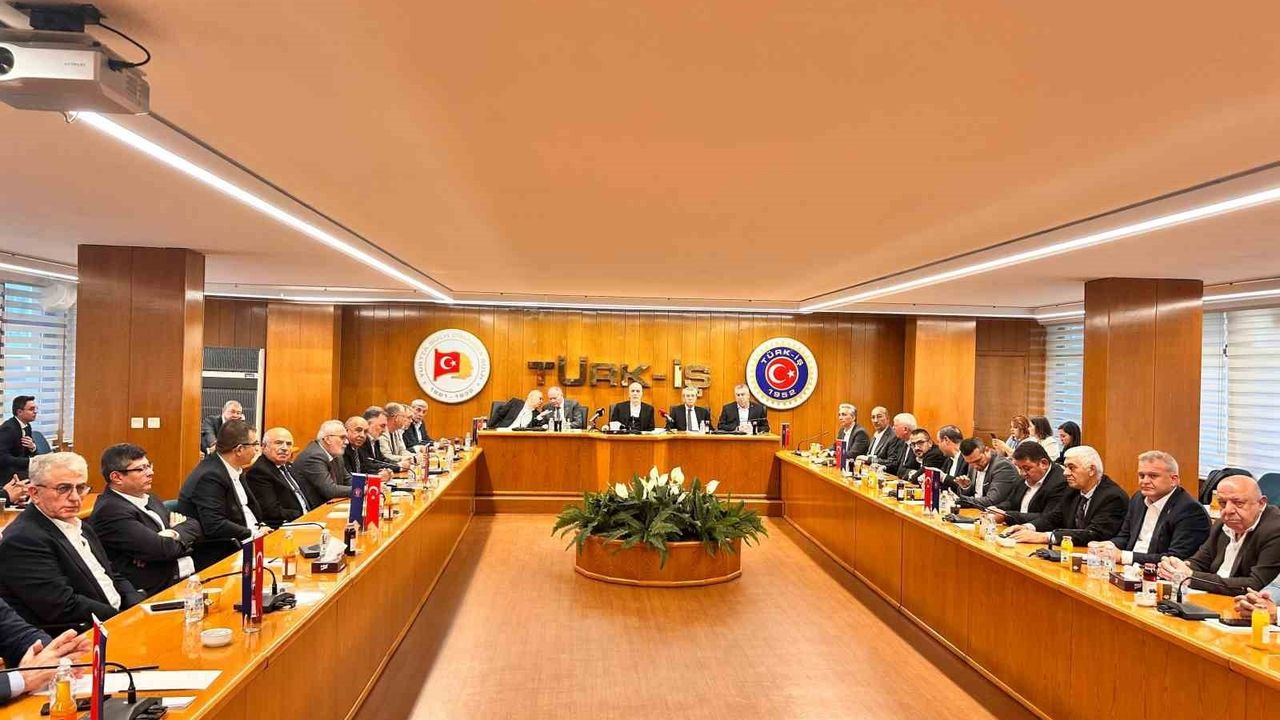 Ergün Atalay: Düzenleme Olmazsa Asgari Ücret Komisyonu'na Katılmayacağız