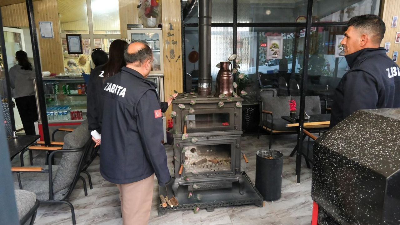 Erzincan'da Kafeterya ve Tatlı Üretim Yerlerine Zabıta Denetimi