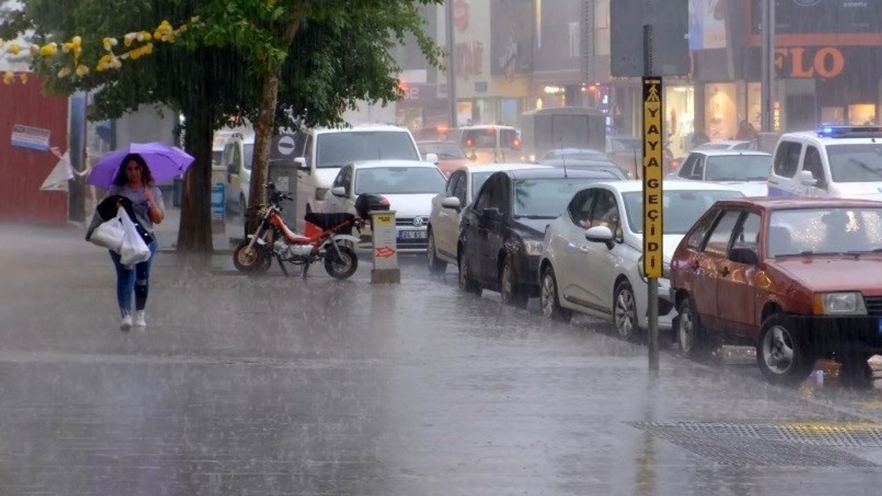 Erzincan'da Kuvvetli Yağış Uyarısı — 15 Kasım 2025