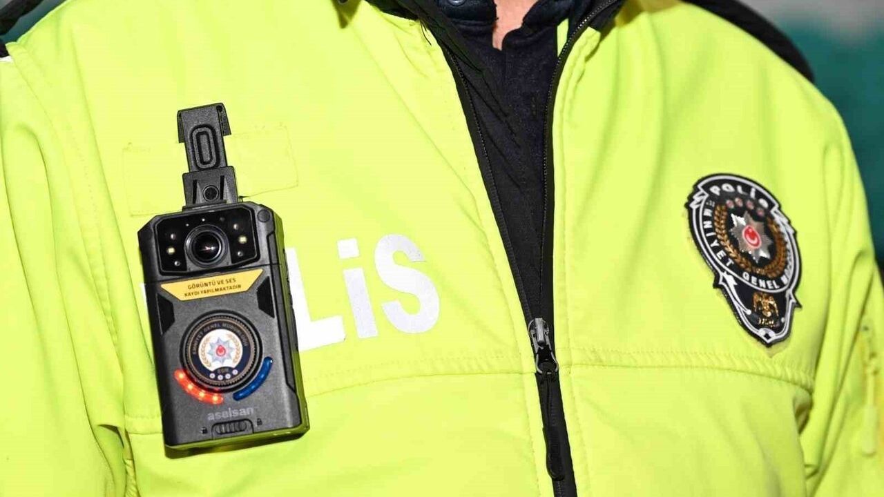 Erzincan'da Trafik Birimlerine Yeni Nesil Yaka Kamerası Eğitimi