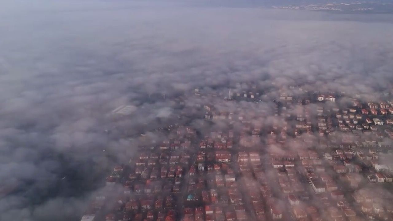 Erzincan'da Yoğun Sis: Görüş 20 Metreye Düştü