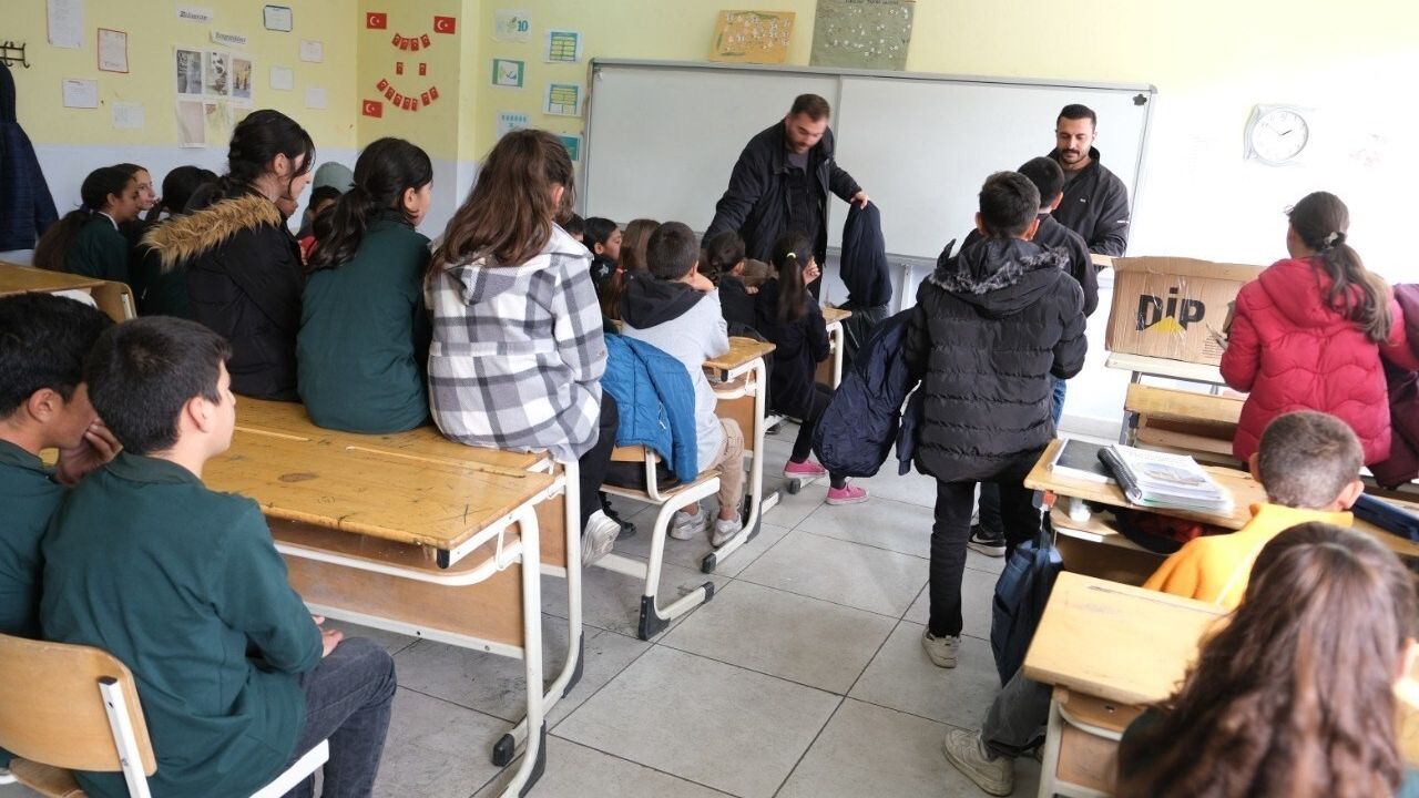 Erzincanlı Öğrencilerden Verimli Köyüne 'Oyun Arkadaşım Sensin' Dostluk Köprüsü