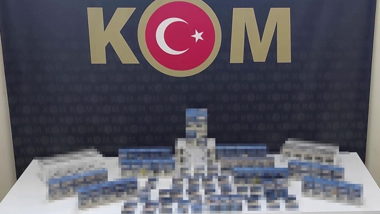 Erzurum'da bin 273 paket kaçak sigara ele geçirildi