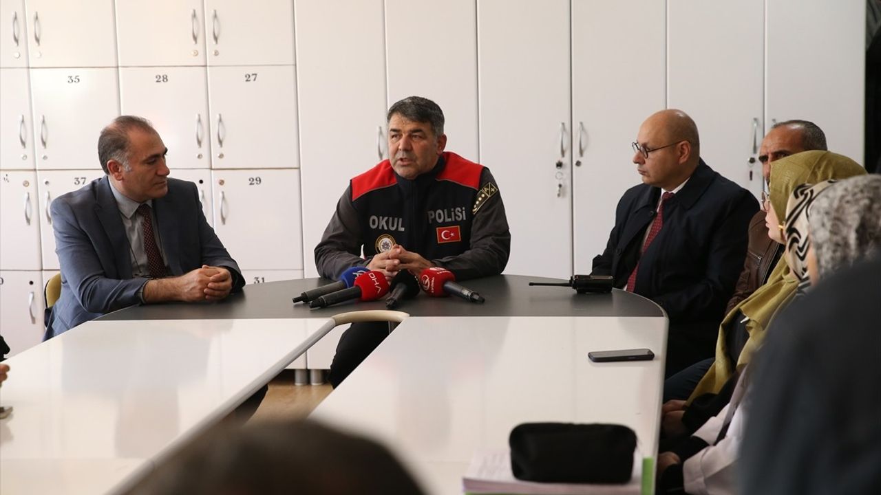 Erzurum Emniyet Müdürü Karaburun: Okul Çevresi Güvenliğinde Yeni Tedbirler