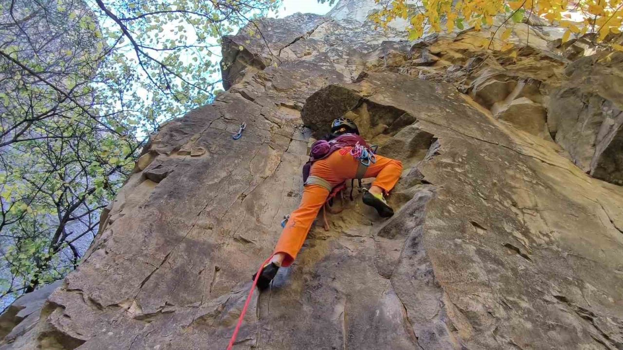 Erzurum Uzundere'de 70 Kişilik Zorlu Dağcılık Eğitimi
