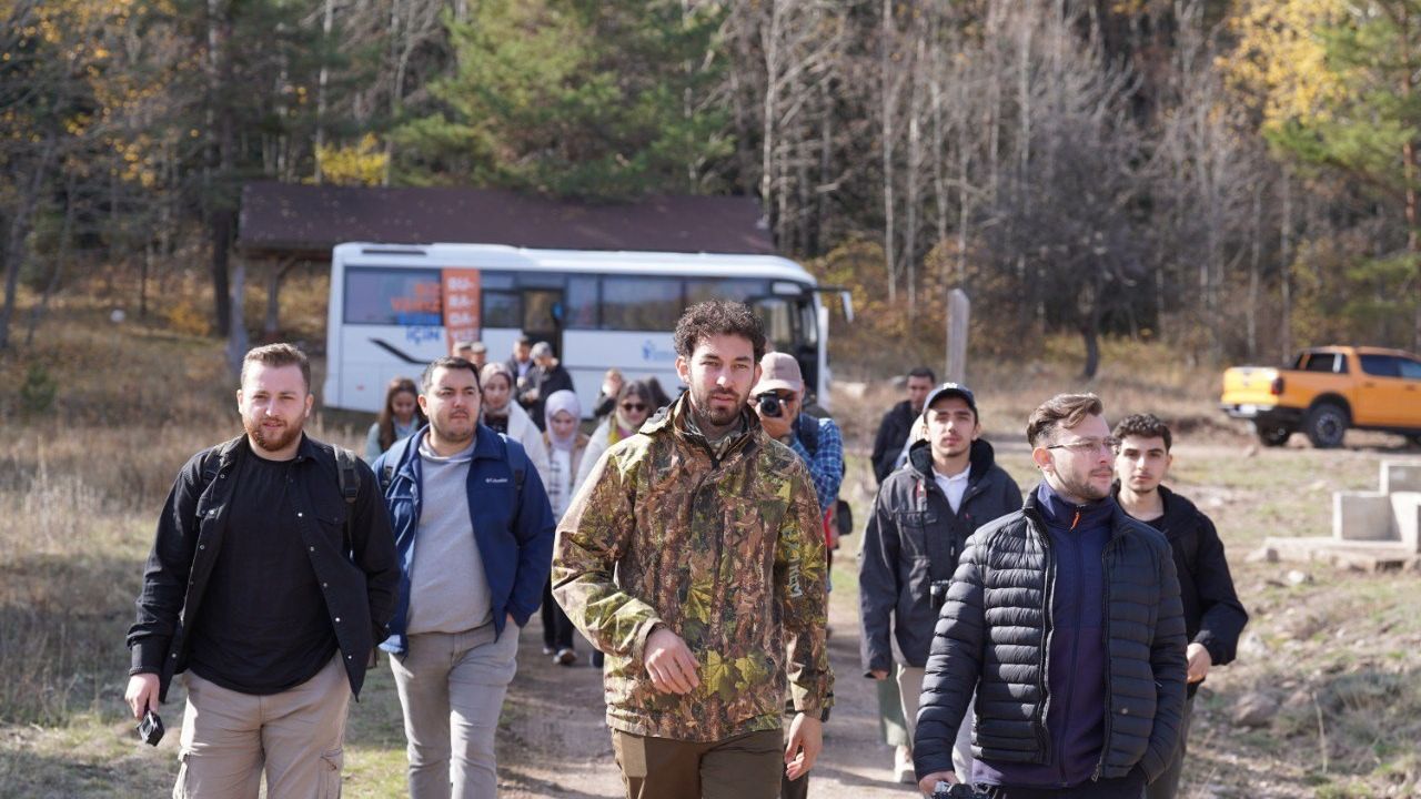 Esenler Belediyesi Doğa Fotoğrafçılığı Akademisi: Soğuksu'da Gençler Vahşi Yaşamı Fotoğrafladı