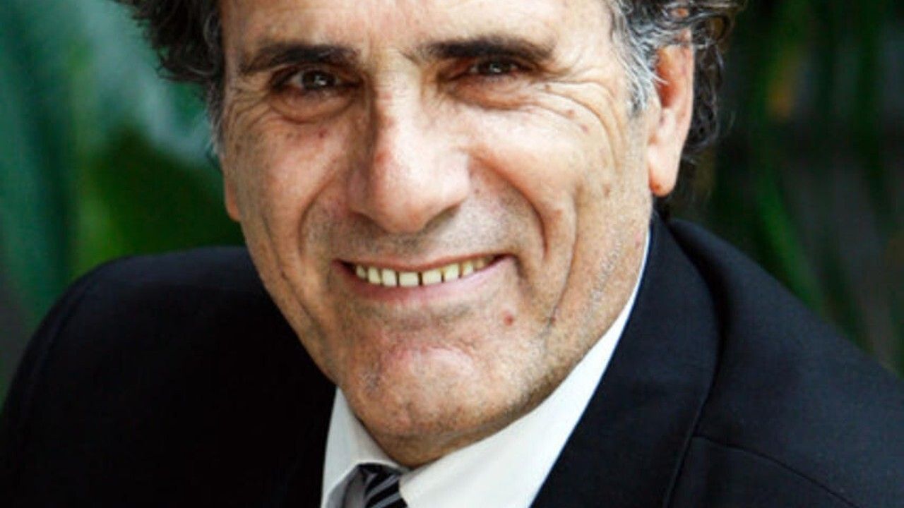 Esenler Film Festivali: Rıza Naci ve Rıza Mirkerimi'ye Uluslararası Onur Ödülü