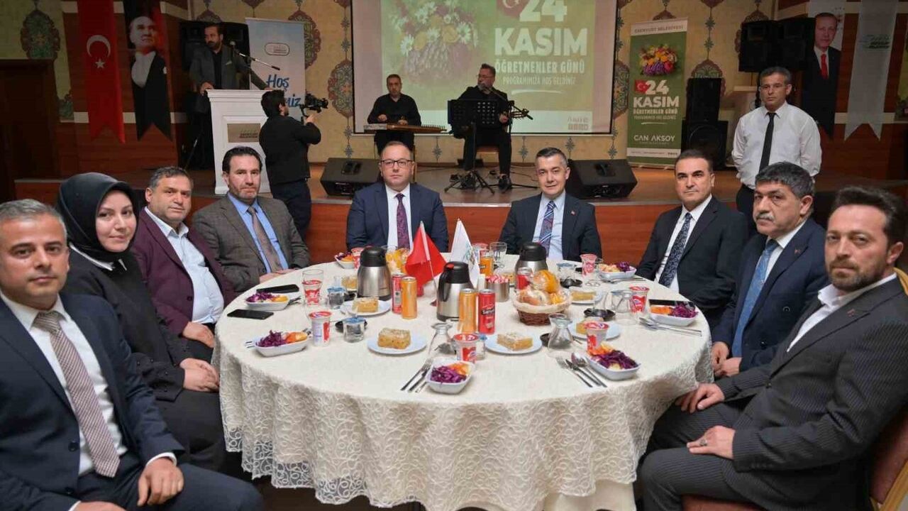 Esenyurt Belediyesi'nden 24 Kasım'da Öğretmenlere Özel Yemek Programı