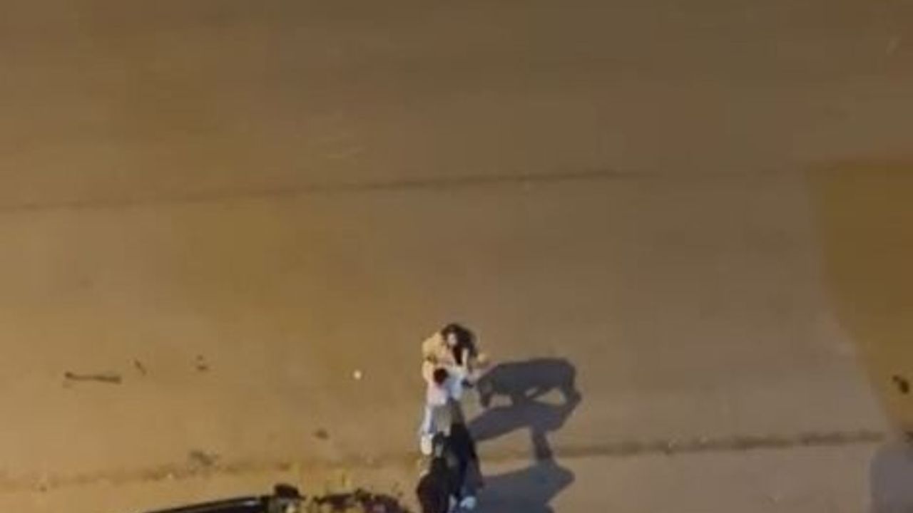 Esenyurt'ta Aldatma İddiası Sokakta Kavgaya Dönüştü