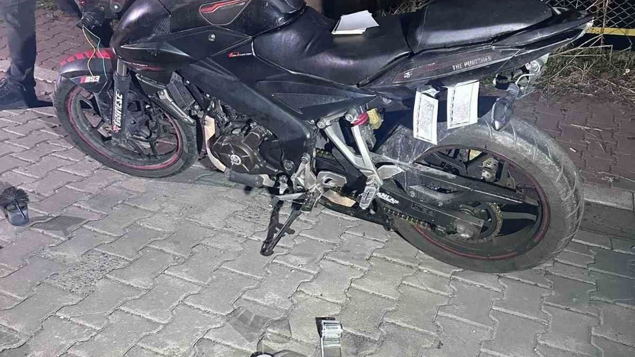 Esenyurt'ta İş Yerini Kurşunlayacaklardı — Polis Dikkatiyle Yakalandılar