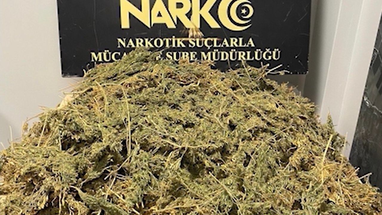 Eskişehir'de Patates Çuvallarında 14 kilo 40 gram Esrar Ele Geçirildi — 2 Tutuklu