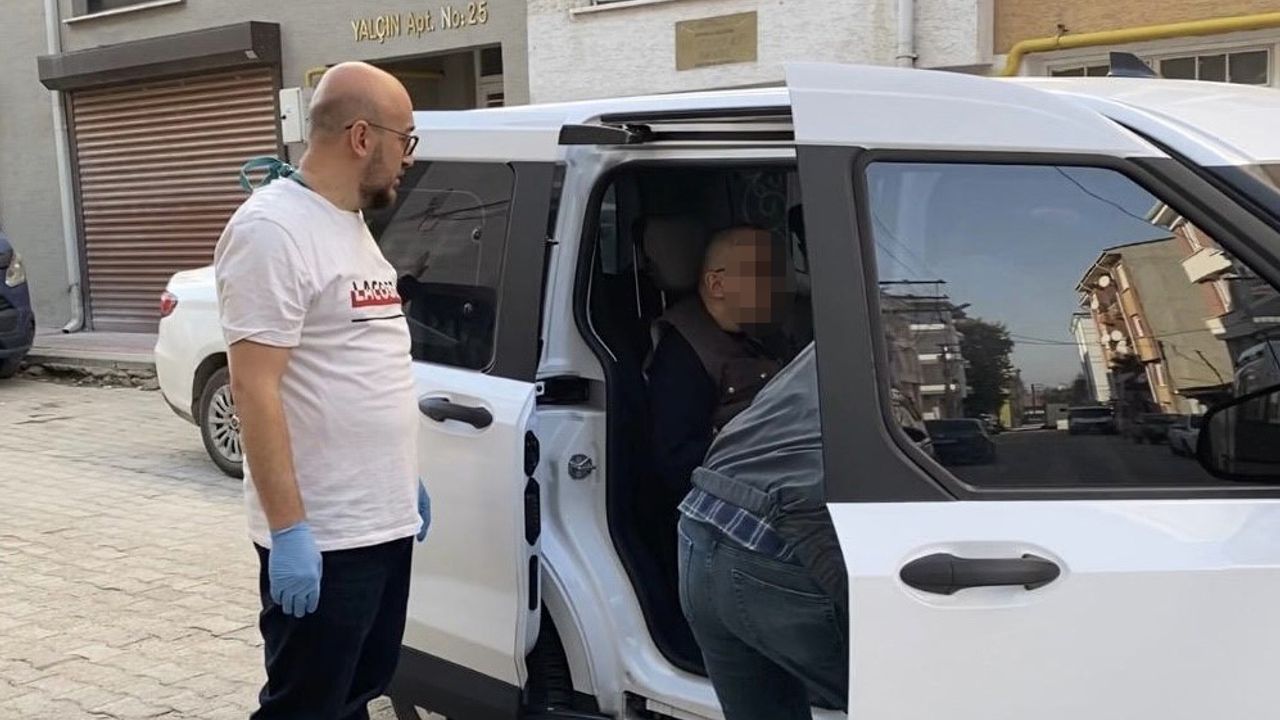 Eskişehir'de Şüpheli Ölüm: 70 Yaşındaki Safiye Y. Bıçakla Yaralanarak Yaşamını Yitirdi