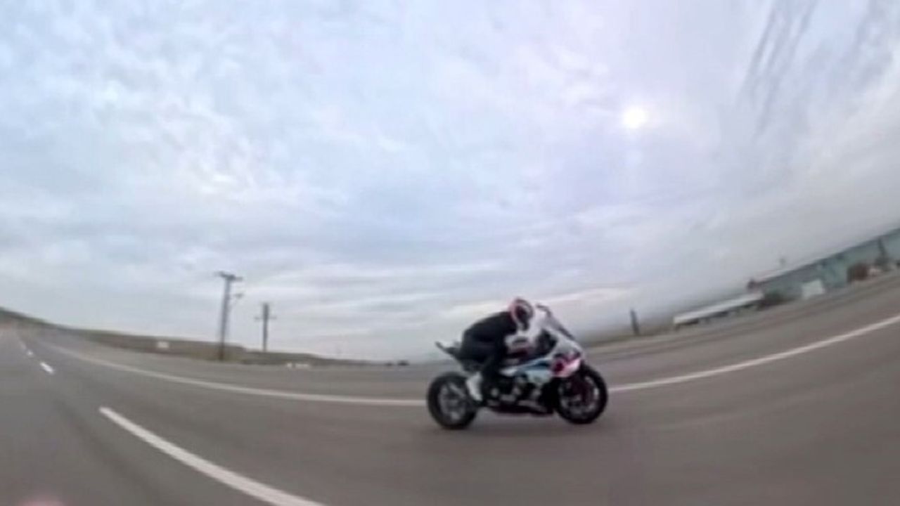 Eskişehir'de Trafikte Tehlike: Saatte 200 km'yi Aşan Motosiklet Yarışı