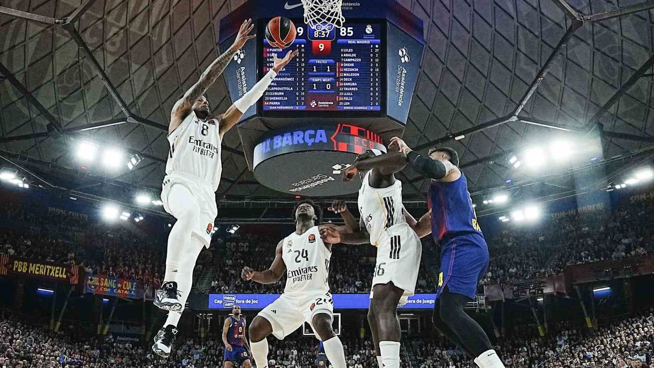 Euroleague 9. Hafta: Fenerbahçe 81-67 ASVEL, A. Efes 93-97 Olimpia Milano