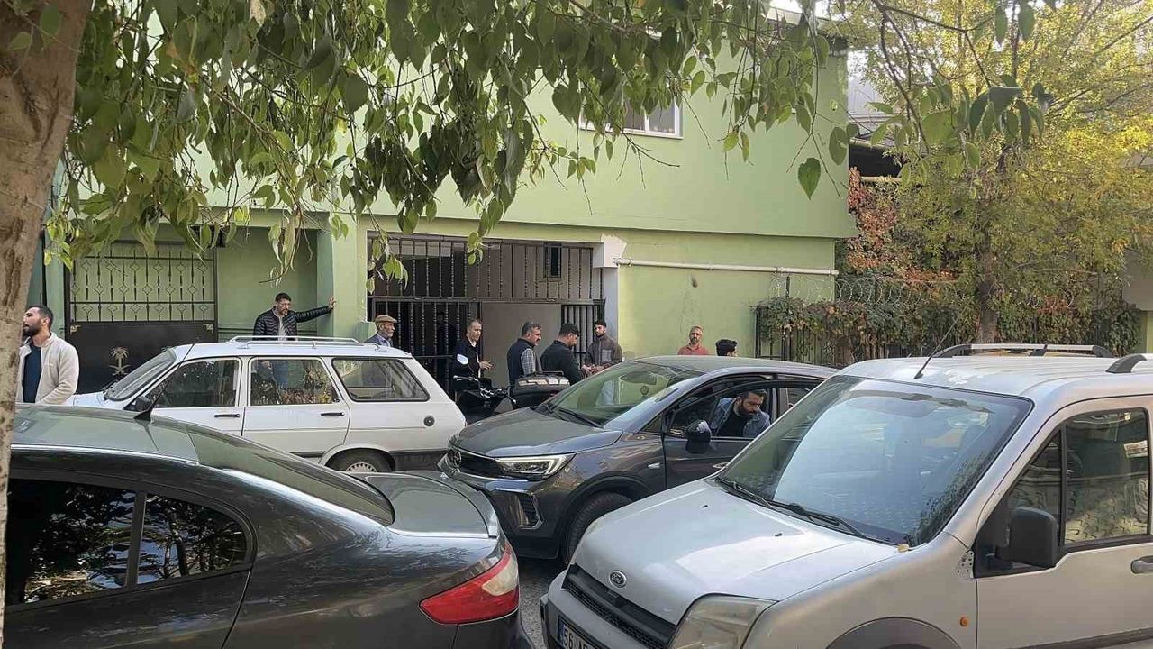 Evin Demirhan'ın Babası Şemsettin Demirhan Vefat Etti