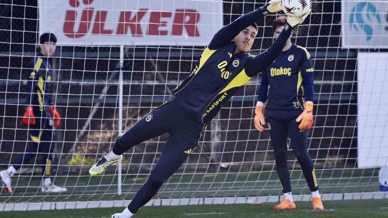 Fenerbahçe, Ferencvaros Maçı Öncesi Son Hazırlıklarını Sürdürdü