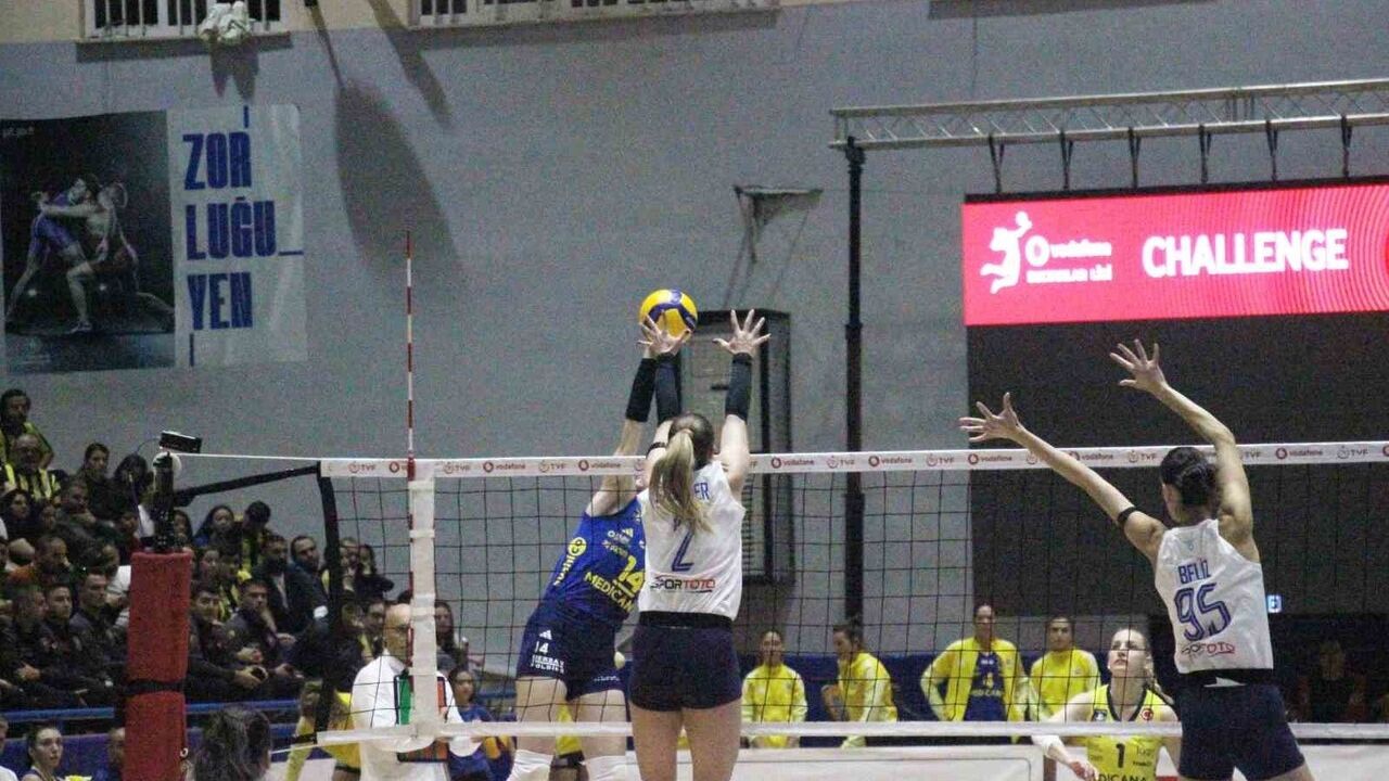 Fenerbahçe Medicana, Aydın Büyükşehir'i 3-1 Yendi — Sultanlar Ligi 7. Hafta