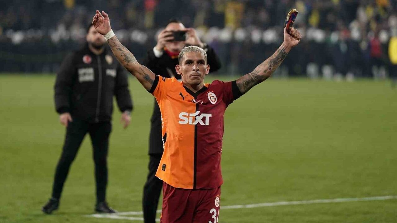 Galatasaray'da Fenerbahçe Derbisinin En Deneyimli İkili: Torreira ve Barış Alper