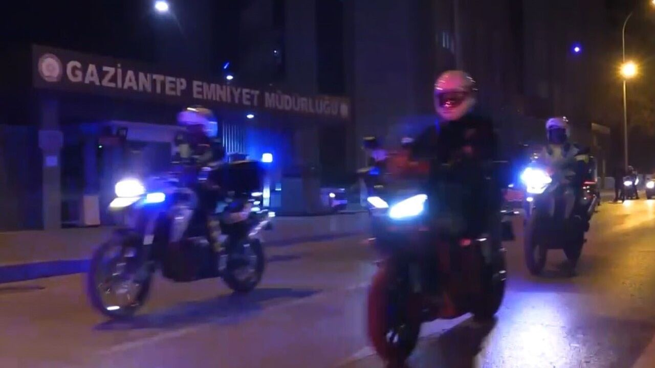 Gaziantep'te 'Huzur-27' Operasyonu: 28 Aranan Yakalandı