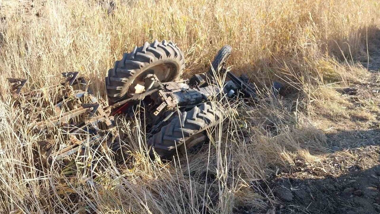 Gaziantep'te Traktör Devrildi: 61 Yaşındaki Çiftçi Hayatını Kaybetti