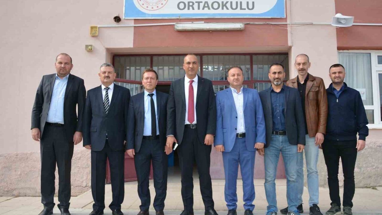 Gediz HEM’den El Emeği Kış Desteği Öğrencilere Ulaştı