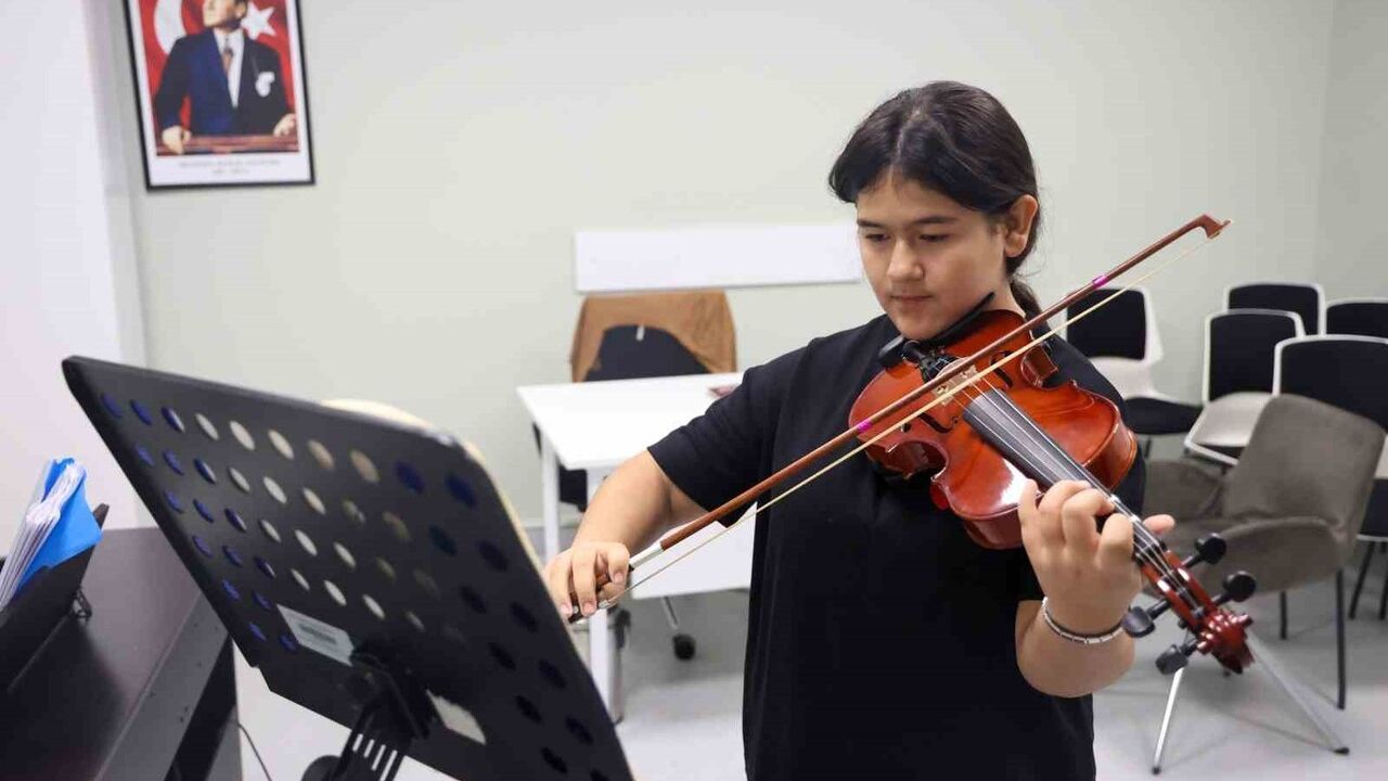 Geleceğin Sanatçıları İsmail Baha Sürelsan Konservatuvarı'nda: 2025-2026 Başladı