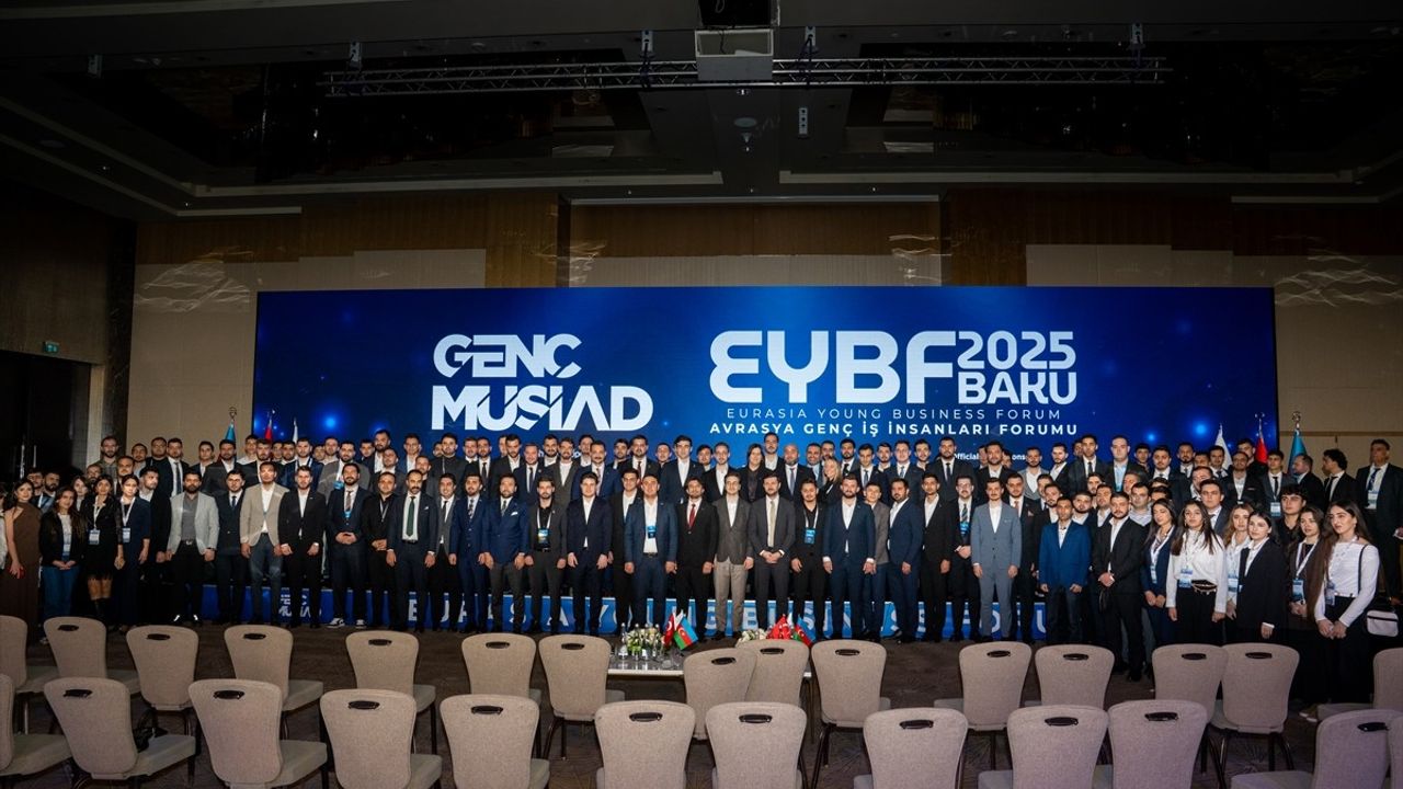 Genç MÜSİAD Bakü'de EYBF 2025'i Gerçekleştirdi: 40 Ülkeden Yaklaşık 2 Bin Genç Girişimci