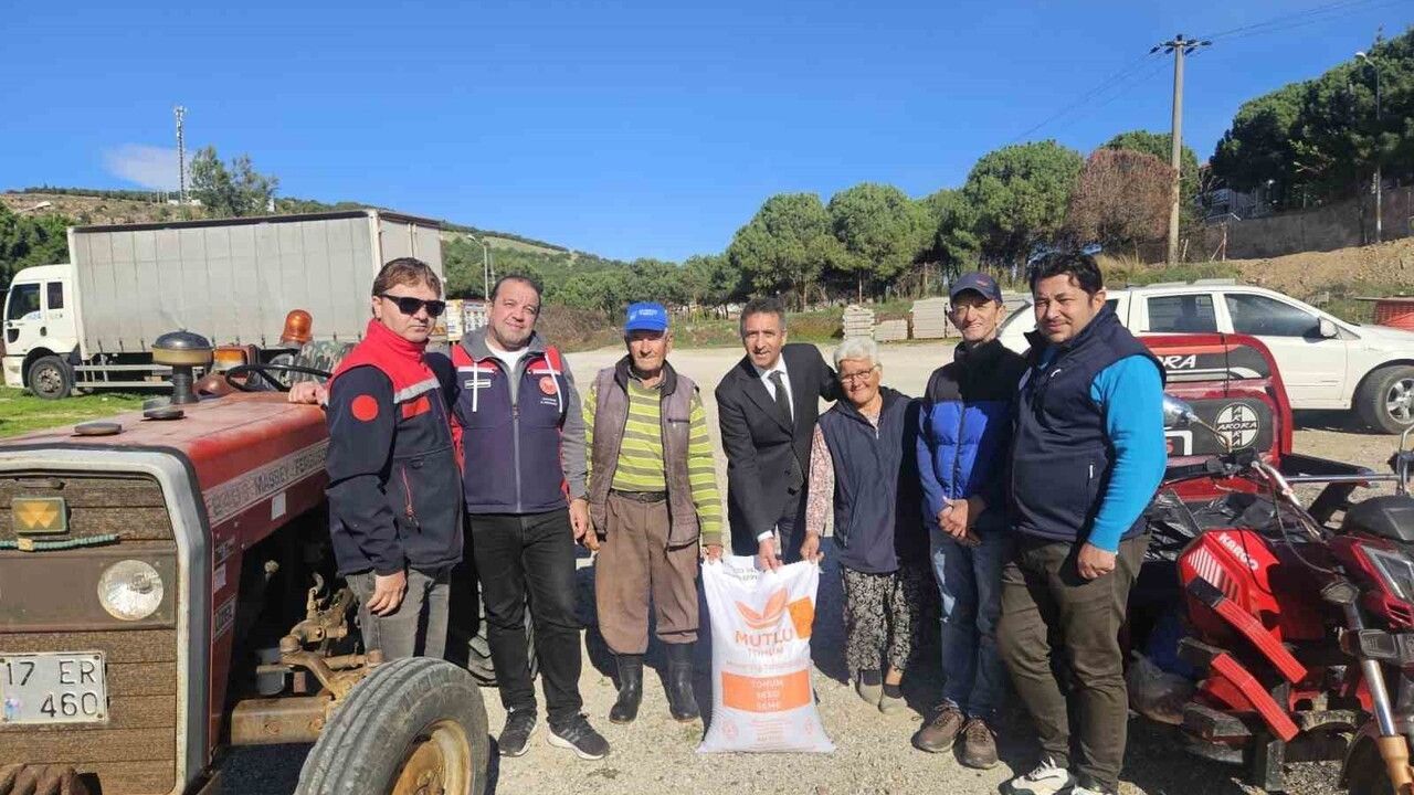 Gökçeada ve Bozcaada’da Küçükbaş Hayvancılığa Yem Tohumu Desteği