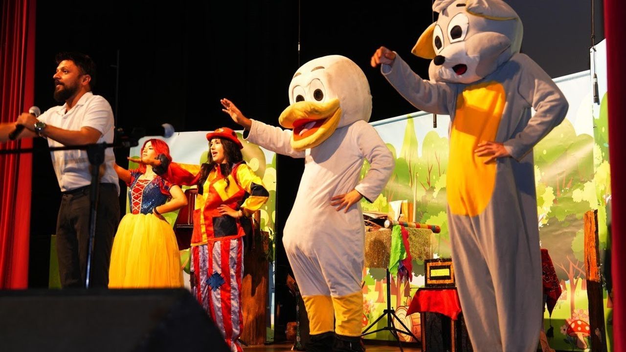 Gölbaşı Belediyesi'nden Ara Tatil Hediyesi: Çocuk Tiyatrosu Günleri