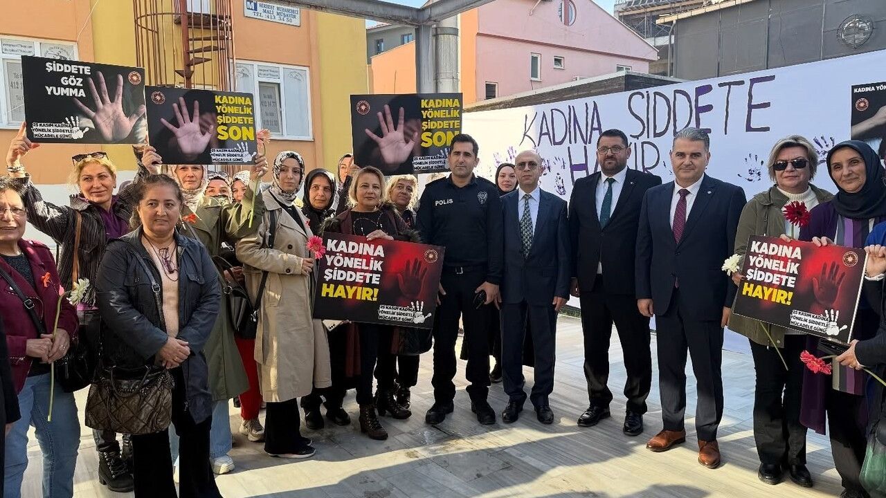 Gölcük’te 25 Kasım: Kadına Yönelik Şiddete Karşı Farkındalık Etkinliği