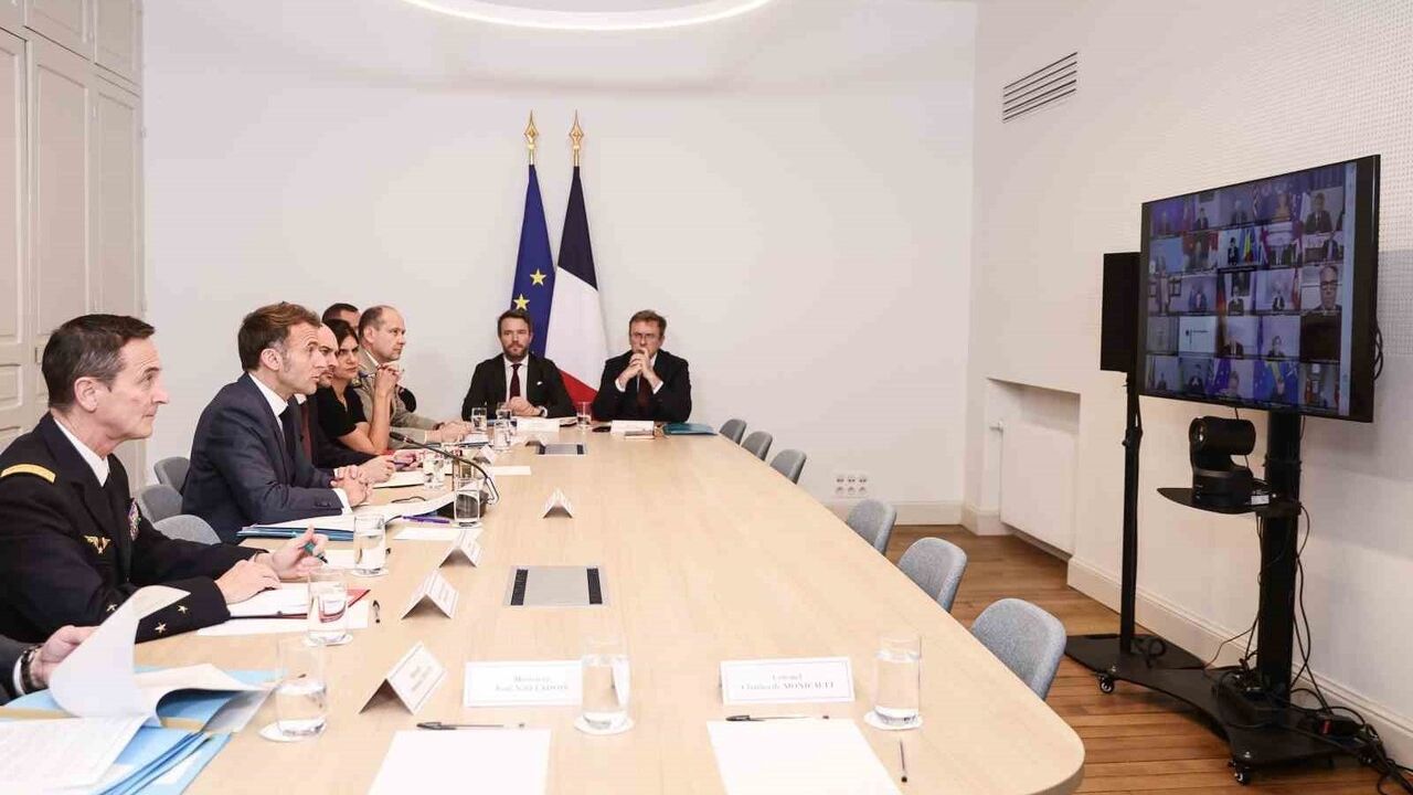 Gönüllüler Koalisyonu Toplandı: Starmer ve Macron’dan Zelenskiy ve tam ambargo vurgusu