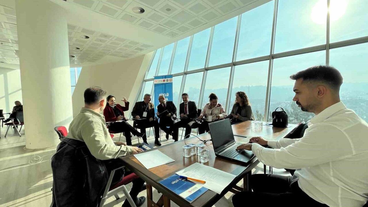 Güçlü Baba Güçlü Özel Birey Çalıştayı Kastamonu'da Masaya Yatırıldı