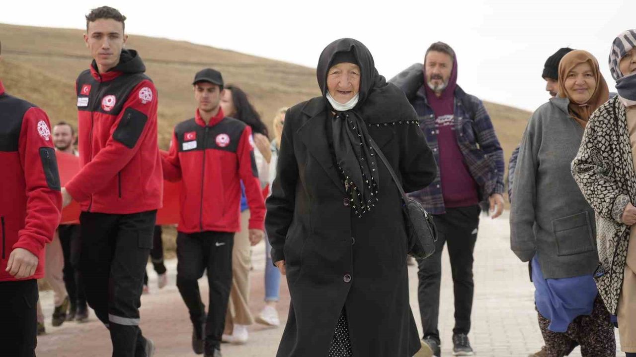 Gümüşhane'de Kabaktepe Şehitlerine Vefa Yürüyüşü — Harşit Savunması 108. Yılı