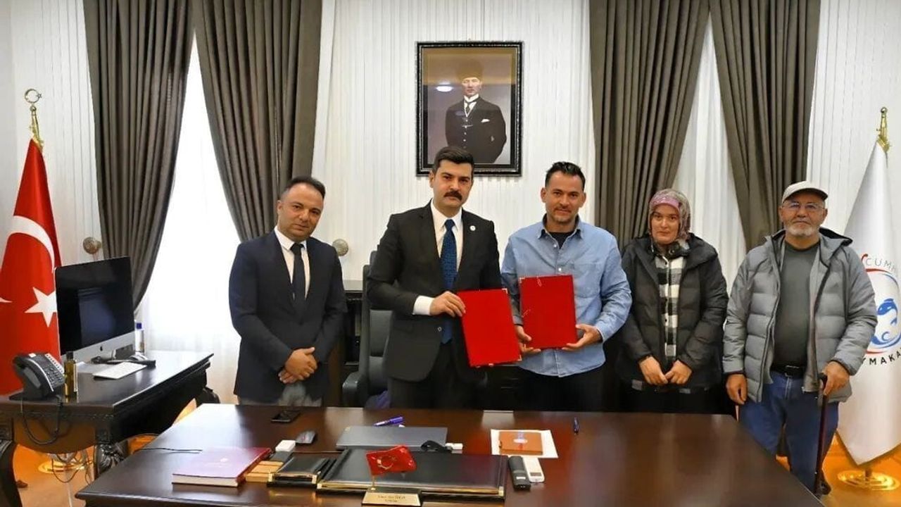 Gürün'de İki Daire, 6 Öğrenciye Burs Sağlayacak