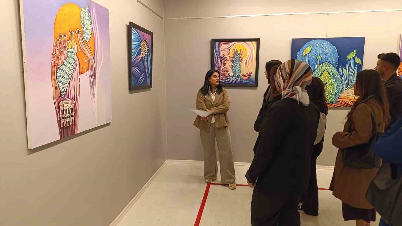 Güzel Sanatlar Fakültesi Öğrencileri SANKO Sanat Galerisi'ni Ziyaret Etti
