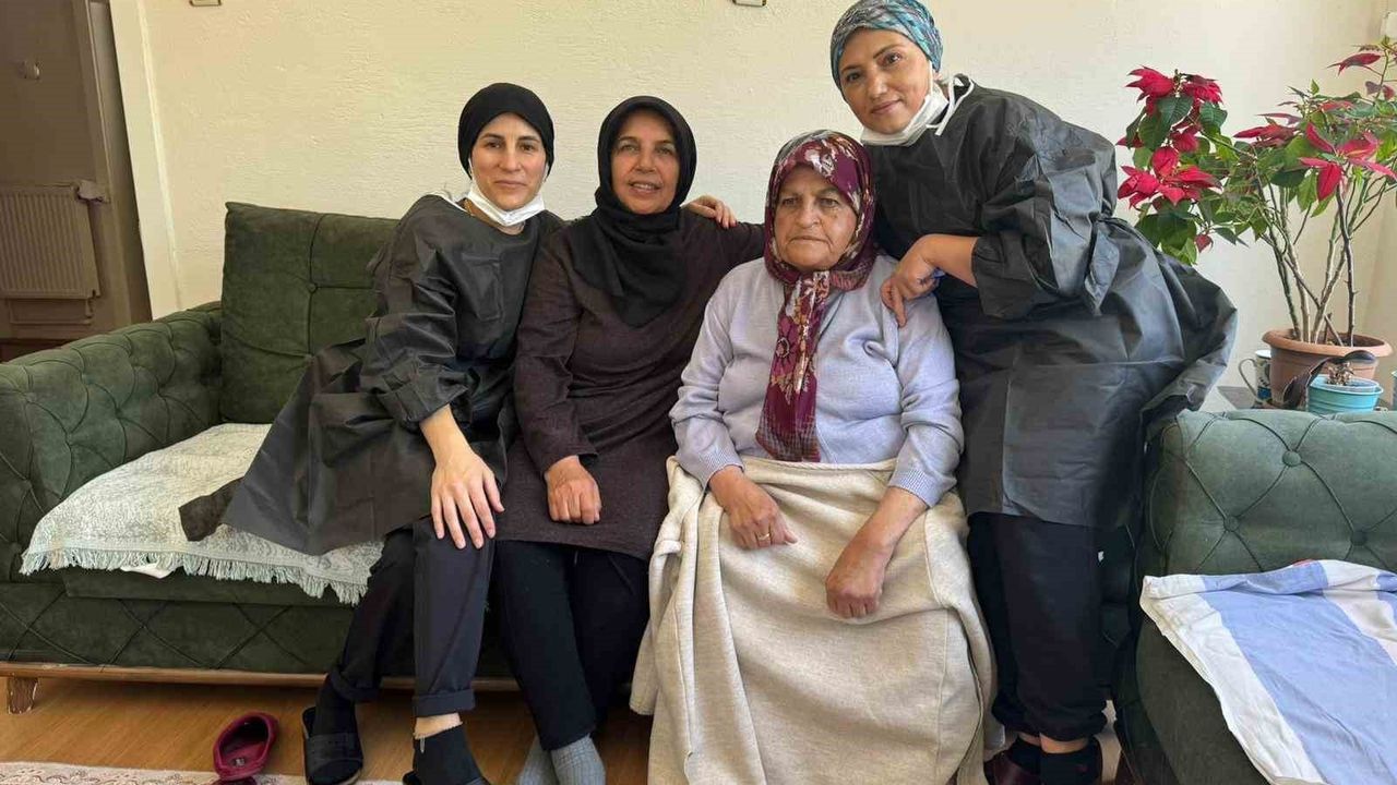 Hacılar'da Evde Bakım ve Sağlık Hizmeti Gönüllere Dokunuyor