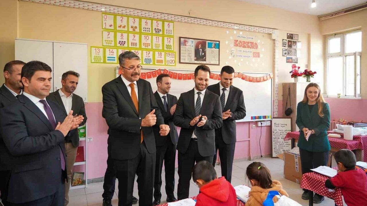 Hakkari’ye 13 Bilgisayarlı 'Şehit Pilot Yarbay Gökhan Korkmaz' Bilişim Sınıfı Açıldı