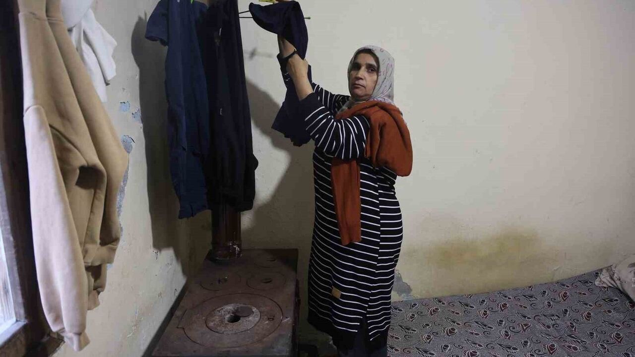 Hatay’da Meryem’in Hayali: Mavi ve Temiz Bir Oda