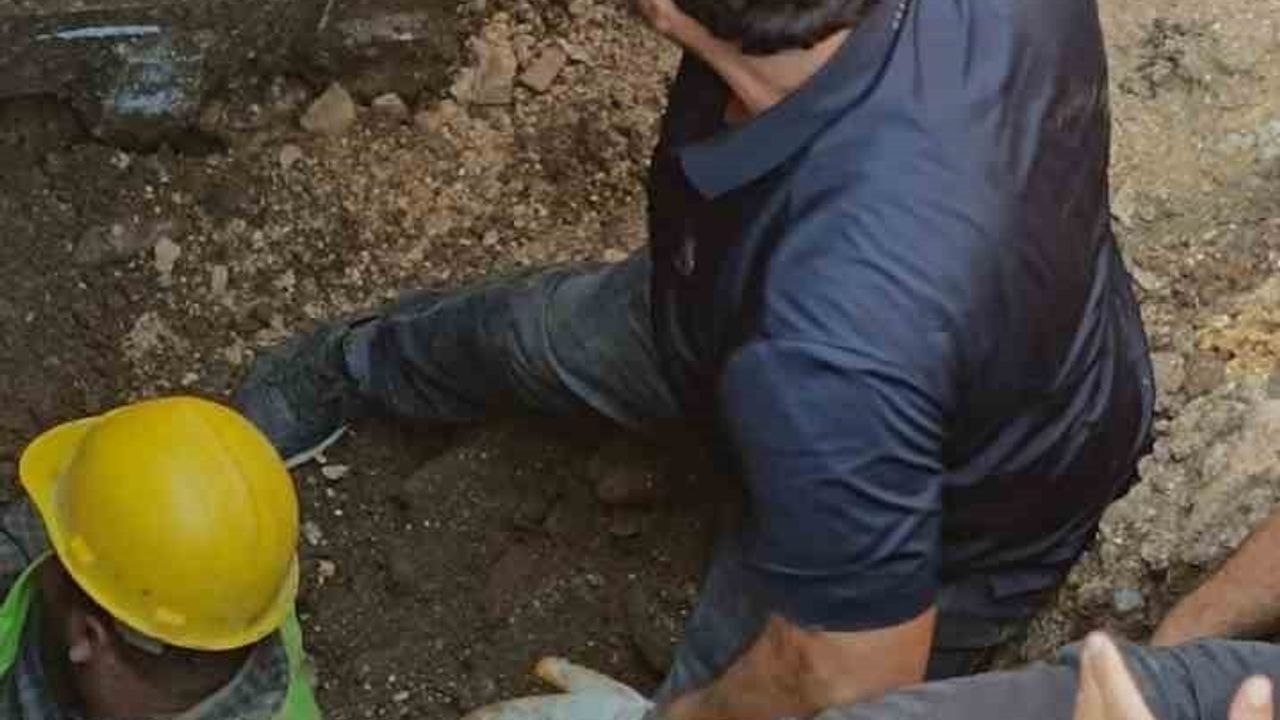 Hatay'da şantiye göçüğü: İşçi itfaiye tarafından kurtarıldı