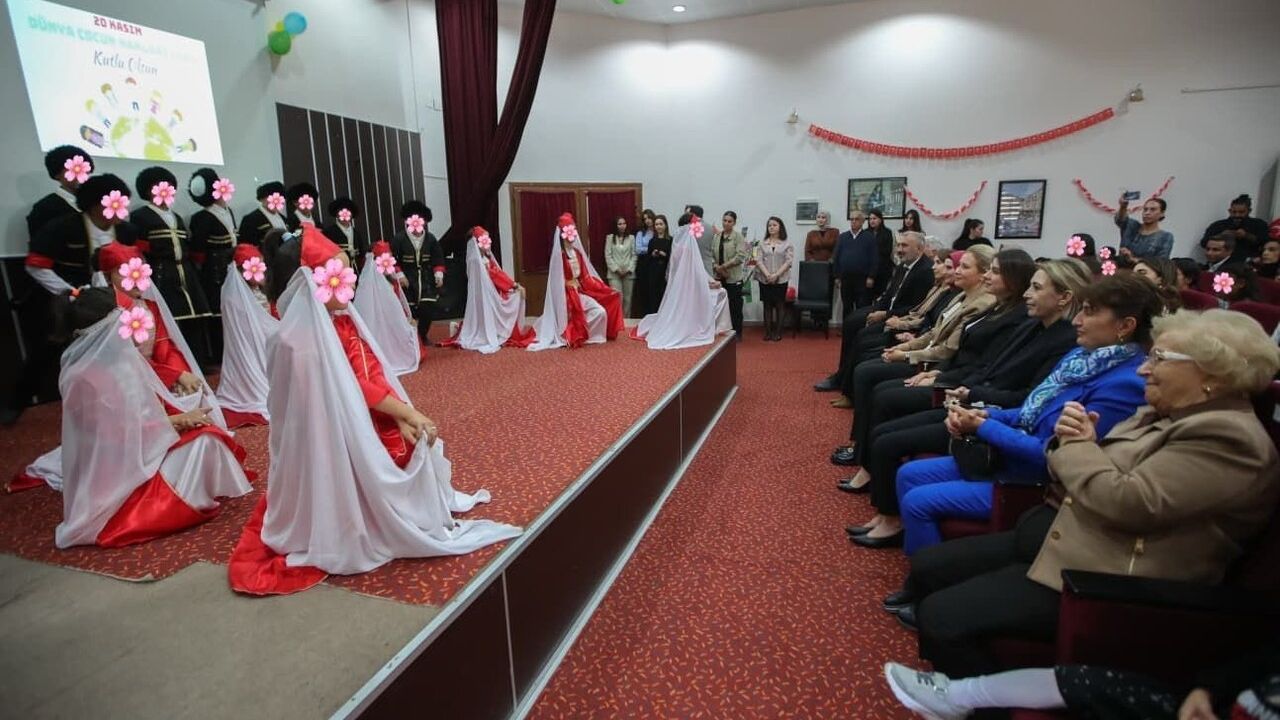 Hatay'ta Dünya Çocuk Hakları Günü'nde Coşkulu Etkinlik: Çocuklar Doyasıya Eğlendi