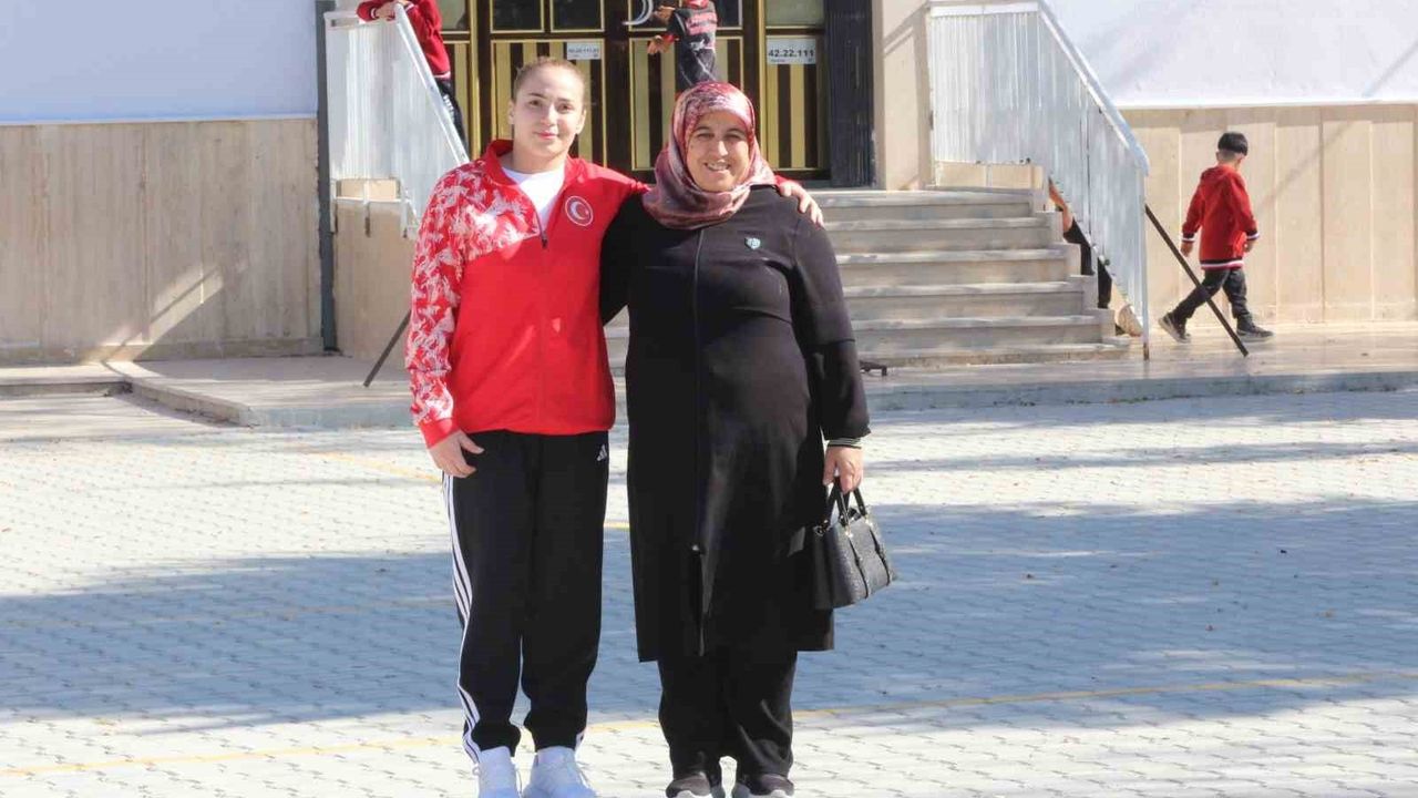 Hatice Karagöz: Yakantoptan Haltere, Avrupa'da 5. Oldu