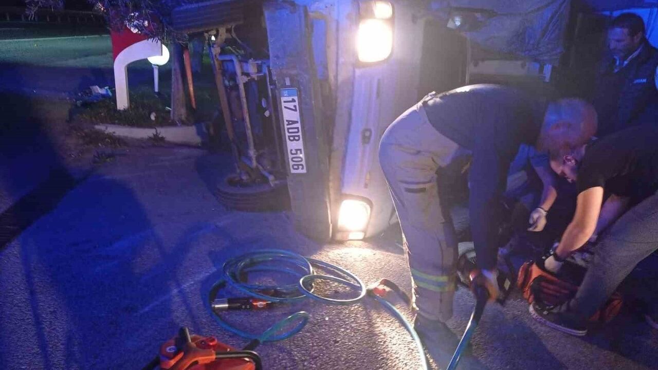 Havran'da kamyon ile kamyonet çarpıştı: 1 ölü, 1 yaralı