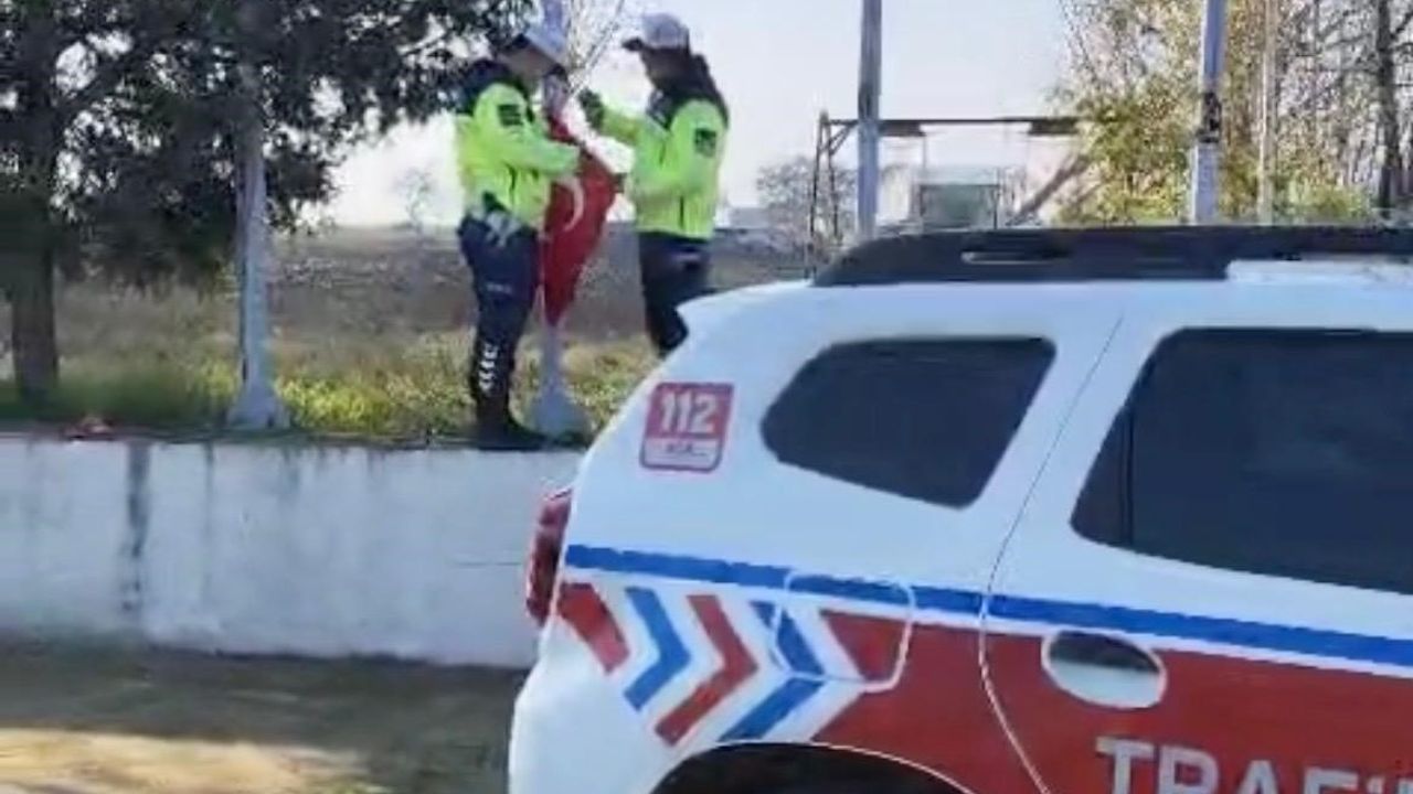Hayrabolu Jandarması'nın Duygulandıran Bayrak Hassasiyeti