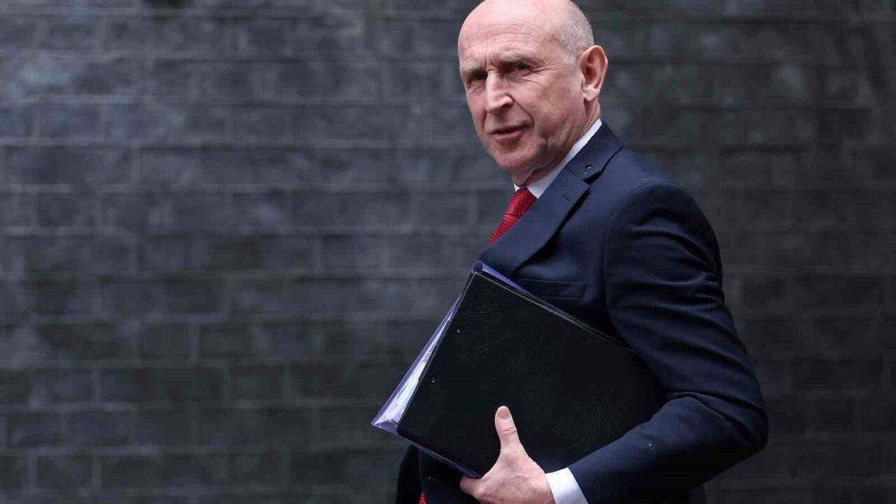 Healey: Rus casus gemisi Yantar İngiltere sularının sınırında