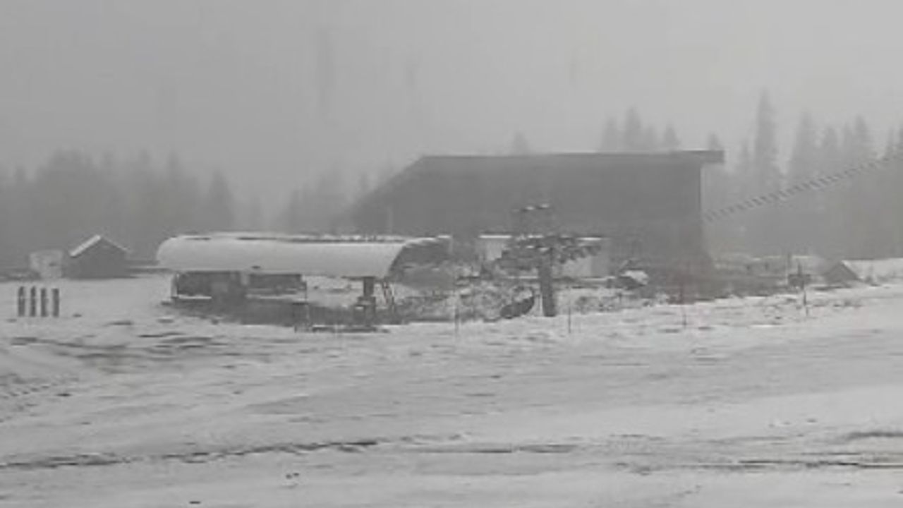 Ilgaz Dağı Beyaza Büründü: Yurduntepe ve Hacet Tepeleri Kar Altında