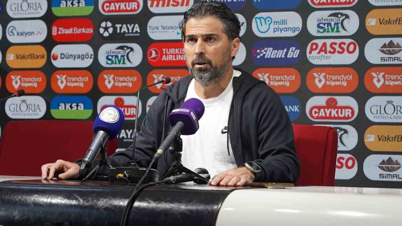 İlhan Palut: Duran Toptan Gelen Golle Çaykur Rizespor 1-0 Kazandı