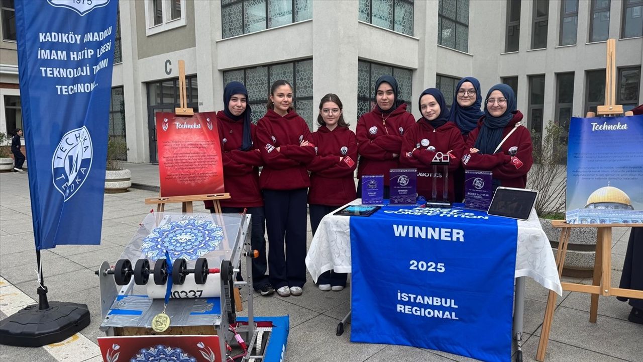 İmam Hatip Kızları Teknolojiyle Buluşuyor: Technoka ve 'Firuze' ile TEKNOFEST Başarısı